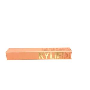 KYLIE JENNER Cosmetics Matte Liquid Lipstick In 820 Another Day, Another Nude
